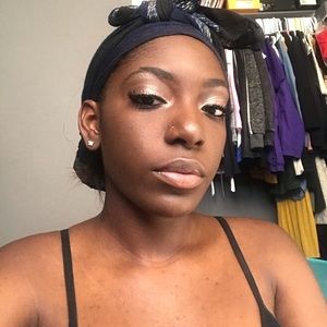 Meet your Posher, Michaela